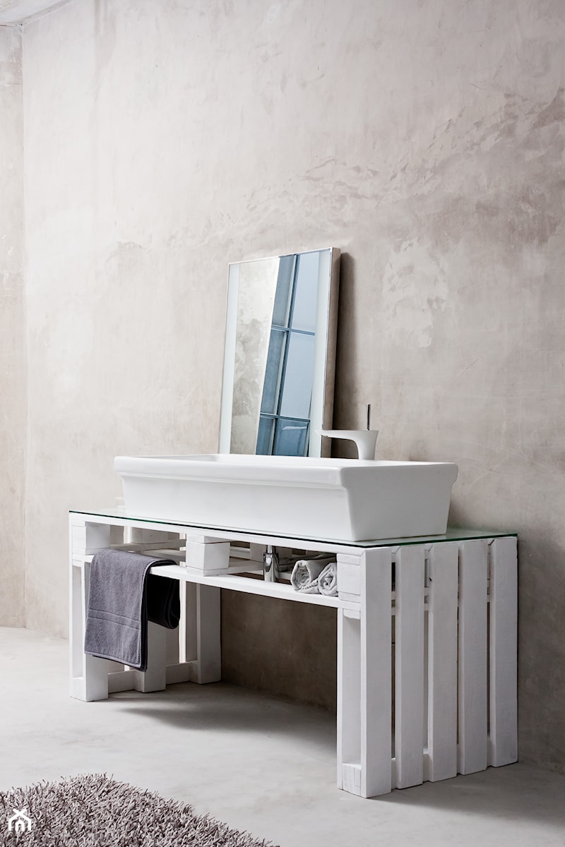Aranżacje - Mała bez okna z lustrem łazienka, styl industrialny - zdjęcie od KOŁO