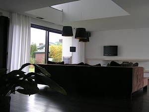CYRYL HOUSE - wnętrza - Salon, styl nowoczesny - zdjęcie od ŁUKASZ ŁADZIŃSKI ARCHITEKT