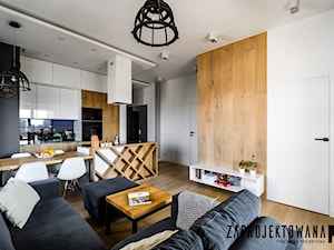 Apartament w stylu skandynawskim - Średni biały salon z kuchnią z jadalnią, styl nowoczesny - zdjęcie od ZAPROJEKTOWANA