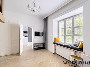 Mieszkanie na Mariensztacie - Średnia biała sypialnia - zdjęcie od ZAPROJEKTOWANA
