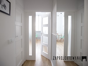 Apartament w stylu skandynawskim - Hol / przedpokój, styl skandynawski - zdjęcie od ZAPROJEKTOWANA