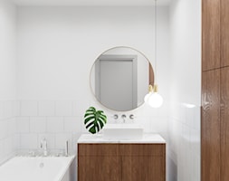 Redutowa - Mała bez okna z lustrem z punktowym oświetleniem łazienka, styl nowoczesny - zdjęcie od Wiktoria Ginter - Homebook