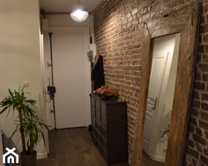 Aranżacje wnętrz - Hol / Przedpokój: mini loft 45m2 - Hol / przedpokój - eve07. Przeglądaj, dodawaj i zapisuj najlepsze zdjęcia, pomysły i inspiracje designerskie. W bazie mamy już prawie milion fotografii!