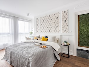 Mieszkanie w Lublinie - Średnia biała z biurkiem sypialnia, styl glamour - zdjęcie od wz studio