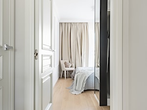 Nowoczesne mieszkanie - Średnia biała sypialnia, styl nowoczesny - zdjęcie od wz studio