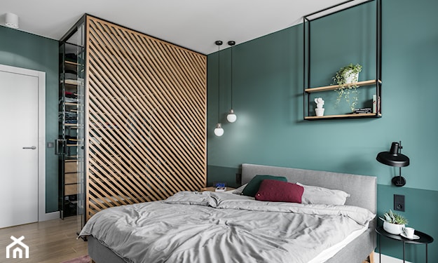 zielona farba na ścianie w sypialni