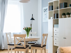 Rearanżacja i home staging mieszkania na wynajem - Salon, styl skandynawski - zdjęcie od IDEALS . Marta Jaślan Interiors