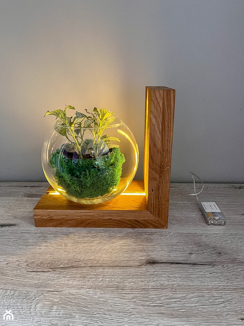 Lampa dębowa z kulą - zdjęcie od Albinskidesign - Homebook