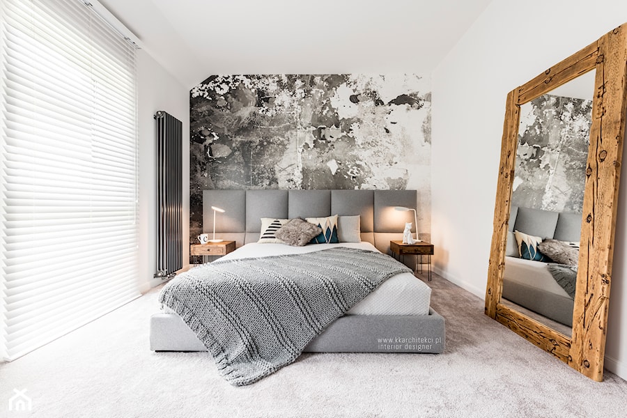 IN | 04 | 2017 - Średnia biała sypialnia na poddaszu, styl skandynawski - zdjęcie od FORMAarchitekci