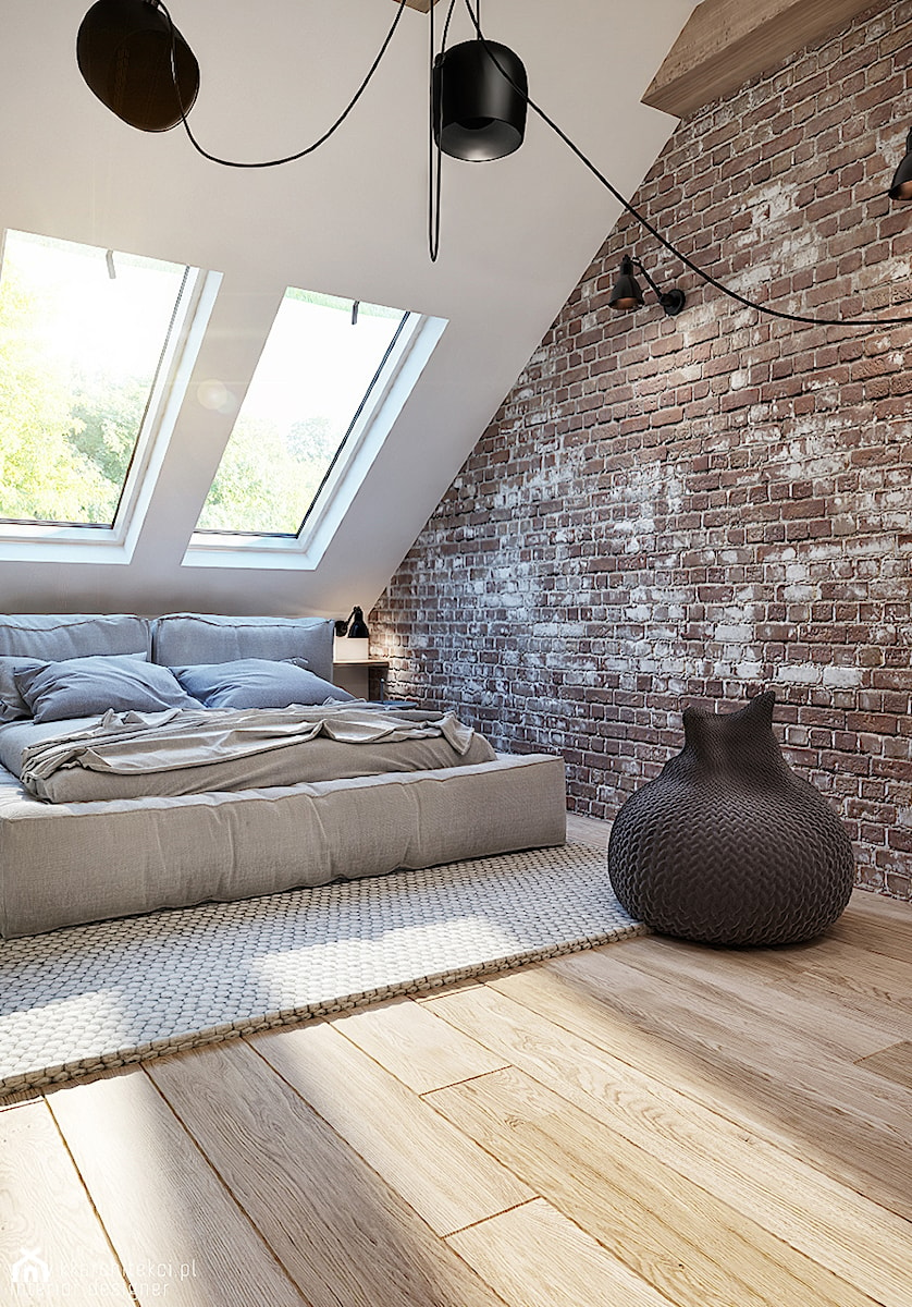 współczesna stodoła - Duża biała brązowa sypialnia na poddaszu, styl skandynawski - zdjęcie od FORMAarchitekci