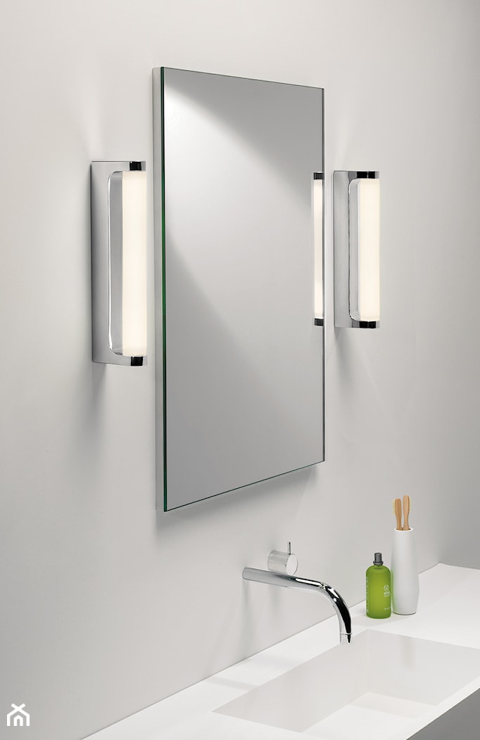 Po pierwsze jakość - lampy Astro w łazienkach - Łazienka, styl nowoczesny - zdjęcie od pagacz.eu - Homebook