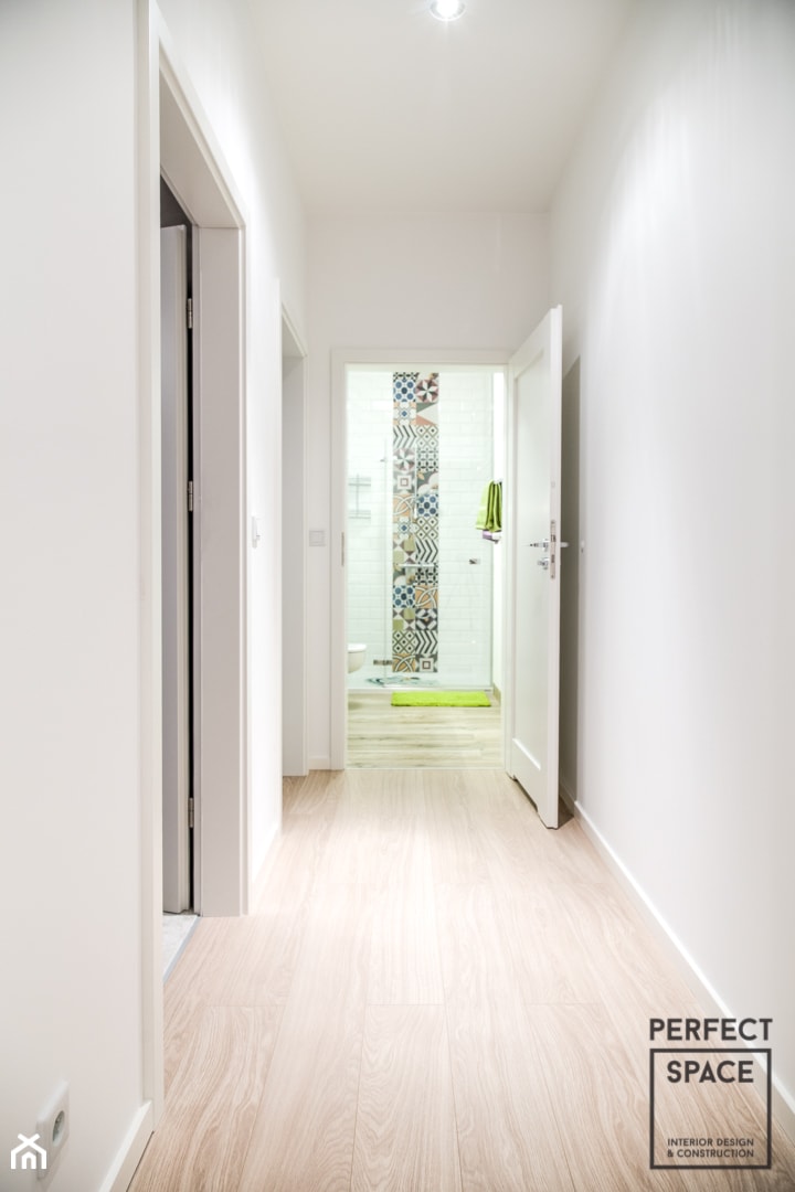 The Best Of - 2 poziomowe mieszkanie - Hol / przedpokój - zdjęcie od Perfect Space Interior Design & Construction