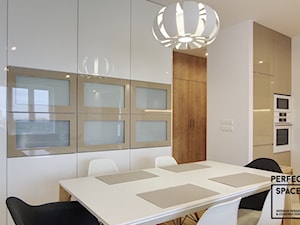 Moje, Twoje, Nasze - 4 pokojowe mieszkanie - Jadalnia - zdjęcie od Perfect Space Interior Design & Construction