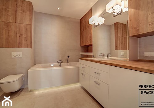White & Wood - Łazienka, styl minimalistyczny - zdjęcie od Perfect Space Interior Design & Construction