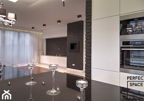 Od czerni do bieli - 135 m - Kuchnia, styl glamour - zdjęcie od Perfect Space Interior Design & Construction