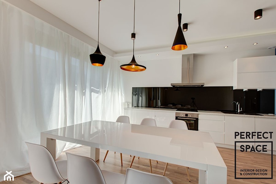 White, Black & Blue - Kuchnia, styl minimalistyczny - zdjęcie od Perfect Space Interior Design & Construction