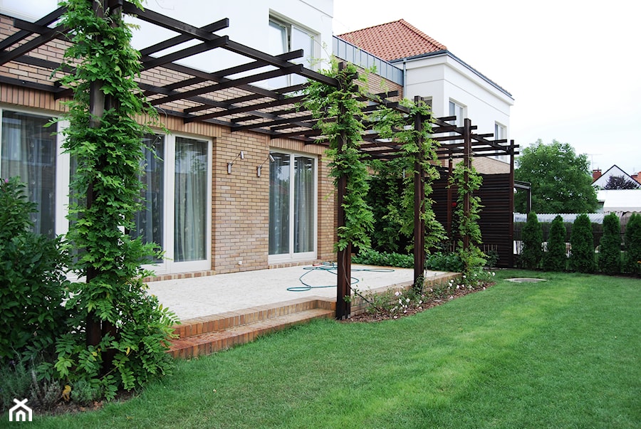 Ogród prywatny w Wilanowie - zdjęcie od Flo-Art Architektura Krajobrazu