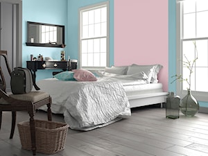 Aranżacje - sypialnia - Duża niebieska różowa sypialnia małżeńska, styl vintage - zdjęcie od Magnat Magia Szlachetnych Barw