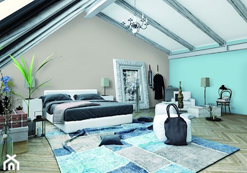 Duża beżowa niebieska sypialnia na poddaszu, styl vintage - zdjęcie od Magnat Magia Szlachetnych Barw