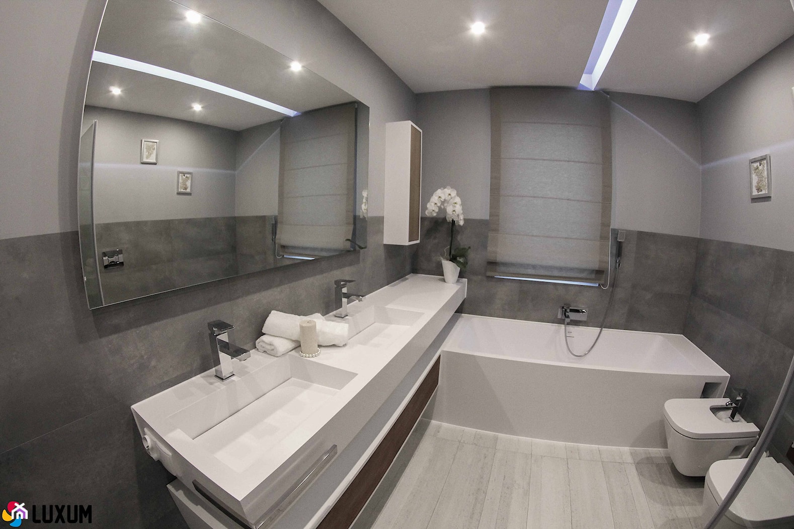 Nowoczesna łazienka w szarościach od LUXUM - zdjęcie od Luxum - Homebook
