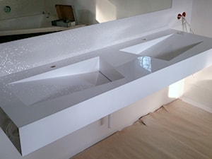 Podwójna umywalka na wymiar - nowoczesna propozycja - zdjęcie od Luxum