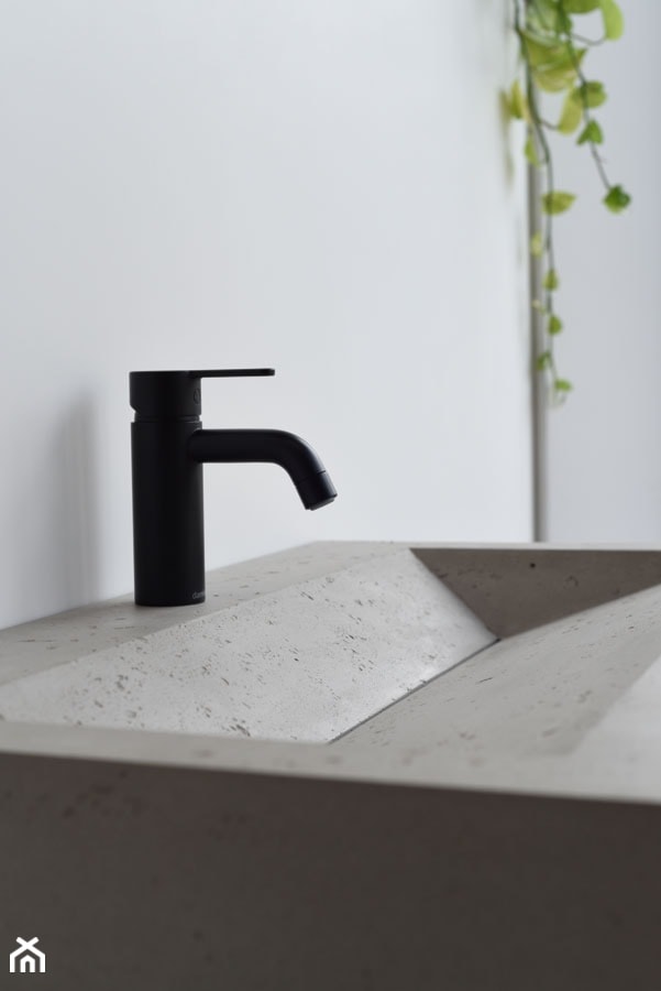 ultralekka umywalka betonowa - zdjęcie od Luxum - Homebook