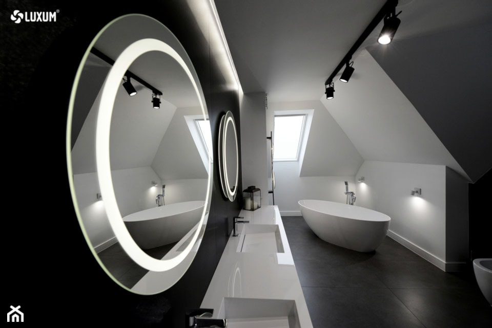 Nowoczesne łazienki. Zdjęcie autentyczne ( nie wizualizacja ) - zdjęcie od Luxum - Homebook