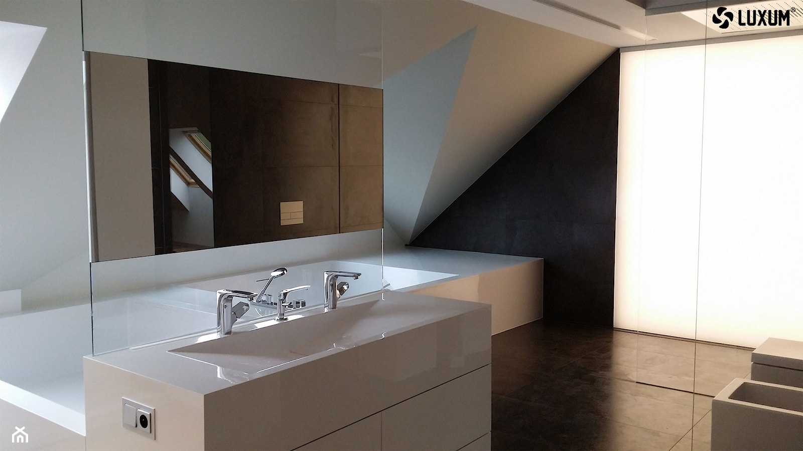 Zabudowa łazienkowa z kompozytu GFK LUXUM. - zdjęcie od Luxum - Homebook