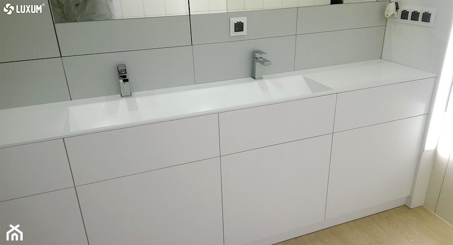 Nowoczesna łazienka z manufaktury LUXUM - Łazienka, styl minimalistyczny - zdjęcie od Luxum