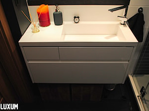 Nowoczesne wyposażenie w łazience w stylu etno - Łazienka, styl nowoczesny - zdjęcie od Luxum