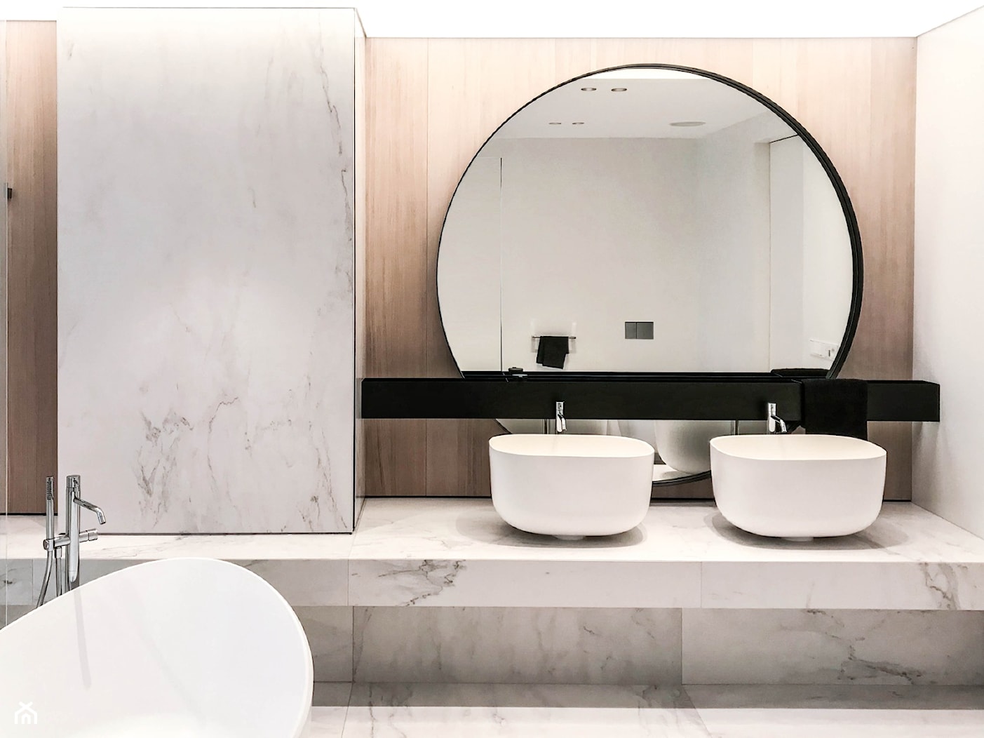 Umywalki nablatowe Cristalstone - zdjęcie od Luxum - Homebook