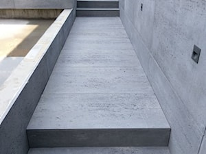 Najwyższa jakość płyt betonowych Luxum, gwarantuje doskonały efekt dekoracyjny bez ryzyka pękania, odkształceń, płowienia.
Dobry wybór - bez problemów w najlepszej cenie. - zdjęcie od Luxum
