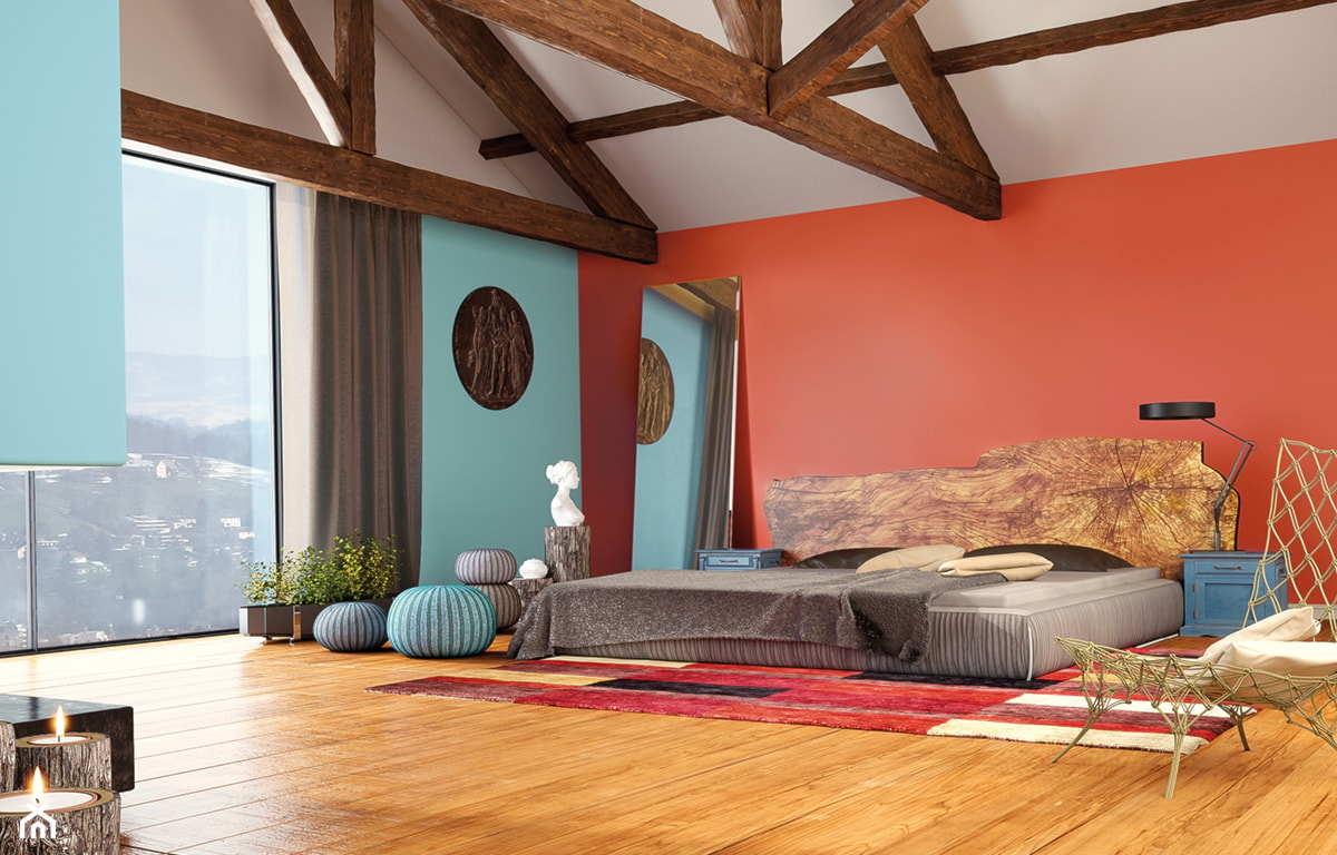sypialnia w etnicznym stylu, sypialnia w stylu etno, drewniany zagłówek, belki stropowe w sypialni 