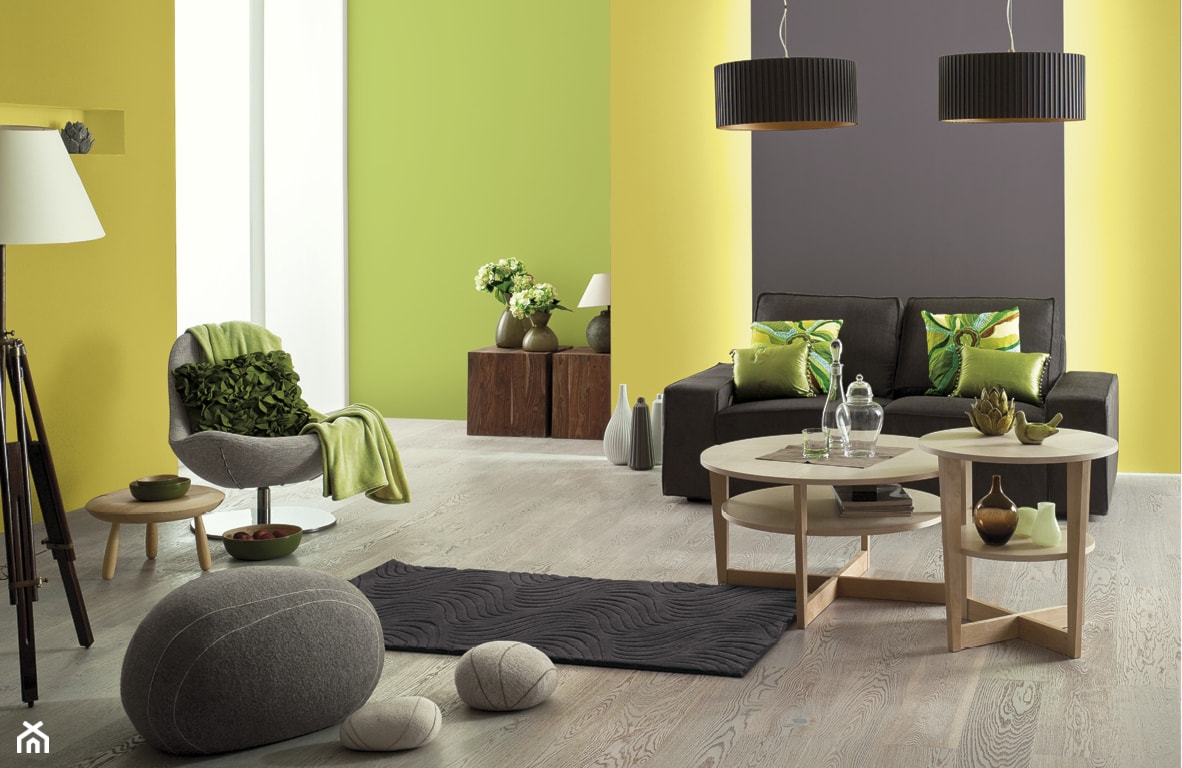 zielony salon, zielone ściany w salonie, kolorowy salon