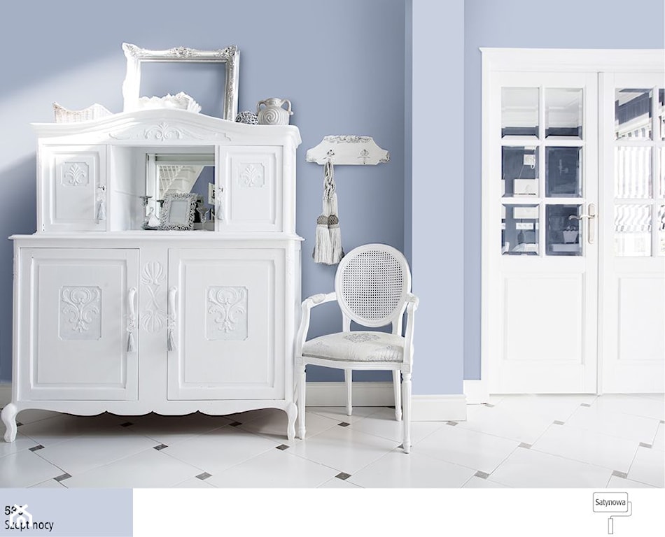 salon w stylu prowansalskim, białe meble stylizowane, farba szept nocy