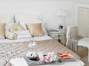 Średnia biała sypialnia, styl prowansalski - zdjęcie od Judyta