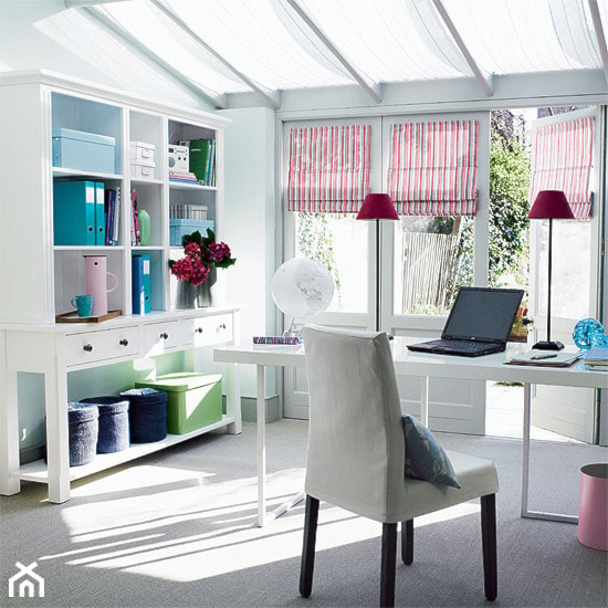 Średnie w osobnym pomieszczeniu białe biuro, styl tradycyjny - zdjęcie od Judyta - Homebook