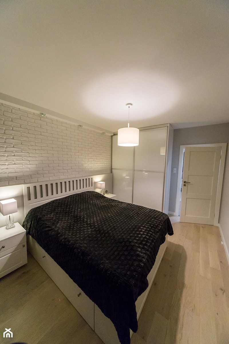 Mieszkanie Będzin 62 - Średnia biała szara sypialnia, styl skandynawski - zdjęcie od Maldekor Mariusz Gąsiorowski