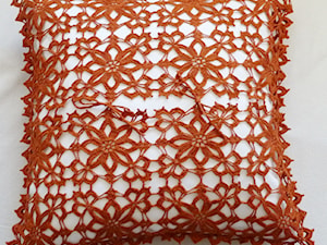 Poszewka na ruda biała ręcznie wykonana na szydełku - zdjęcie od ManufakturaRękodzieła