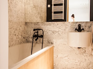 zwykłe materiały - niezwykłe zastosowanie - Mała bez okna łazienka, styl skandynawski - zdjęcie od KONZEPT Architekci