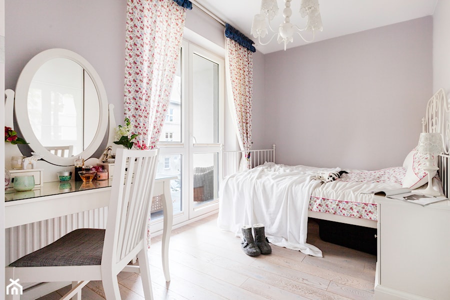 Romantyczna sypialnia - zdjęcie od Pracownia Architektury Wnętrz Decoroom