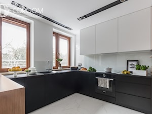 WYGODA W MINIMALISTYCZNYM WYDANIU - zdjęcie od Pracownia Architektury Wnętrz Decoroom