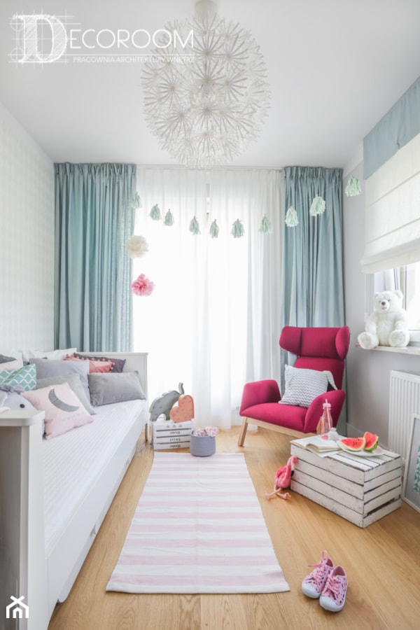 Pokój dla dziewczynki - Pokój dziecka, styl skandynawski - zdjęcie od Pracownia Architektury Wnętrz Decoroom