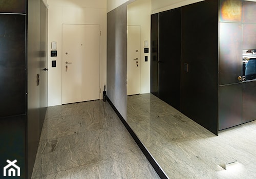 Sadyba 110 - Średni czarny szary z marmurem na podłodze hol / przedpokój, styl nowoczesny - zdjęcie od Łukasz Milewski Architekt