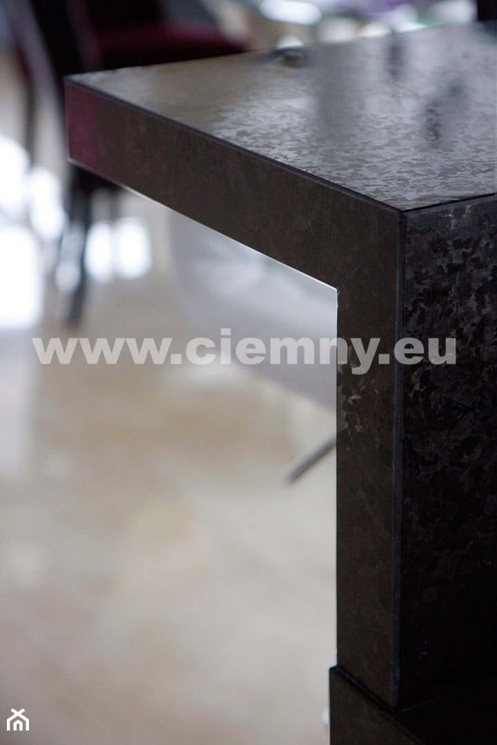 Granit, blaty granitowe, kamien, Marron Kongo / Brown Antiq - zdjęcie od Centrum Usług Kamieniarskich - ciemny.eu