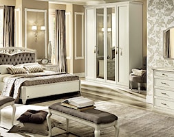 Sypialnia - Duża szara sypialnia, styl glamour - zdjęcie od italiastyle - Homebook