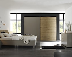 Sypialnia - Duża biała czarna sypialnia, styl glamour - zdjęcie od italiastyle - Homebook