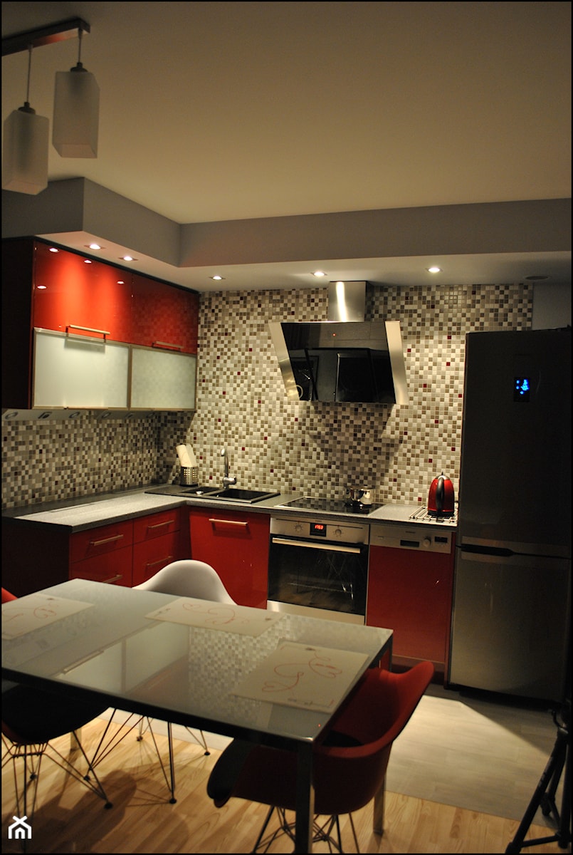 Kuchnia czerwony lakier - Kuchnia, styl nowoczesny - zdjęcie od Sysło-Projekt