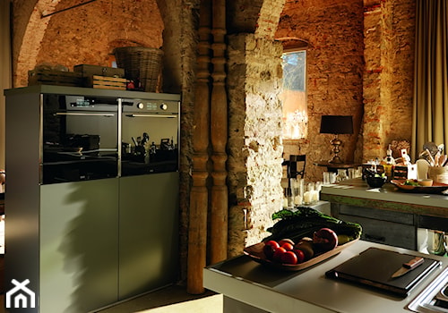 Duża kuchnia, styl rustykalny - zdjęcie od Franke