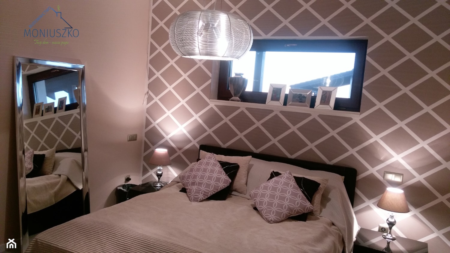 Luksusowy styl nowojorski w niewielkiej sypialni - zdjęcie od =mlamp.pl= | rozświetlamy wnętrza - Homebook